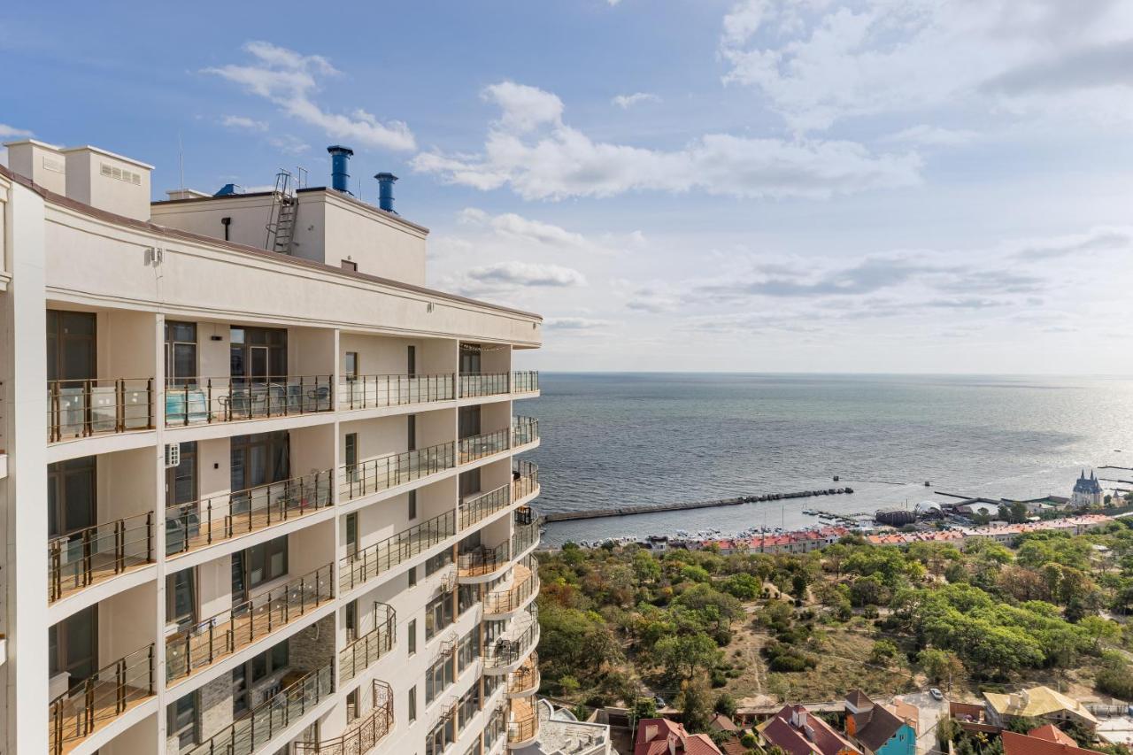 Pearl 44 Apartment With Terrace Odessa Exteriör bild